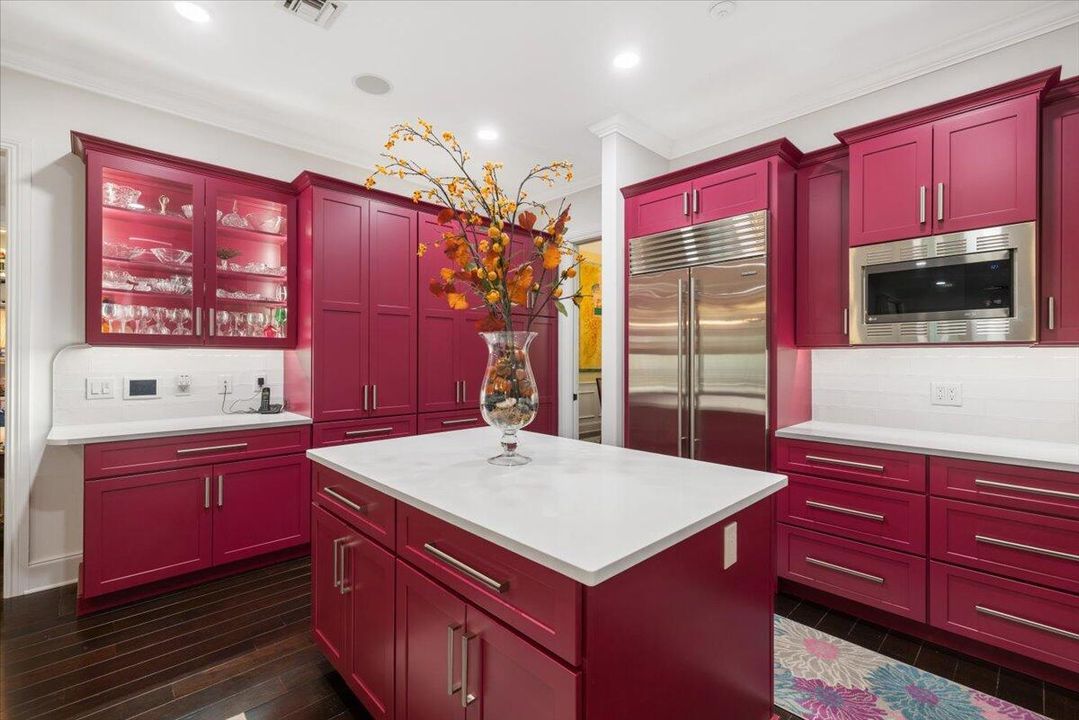 For Sale: $2,150,000 (4 beds, 5 baths, 4036 Square Feet)