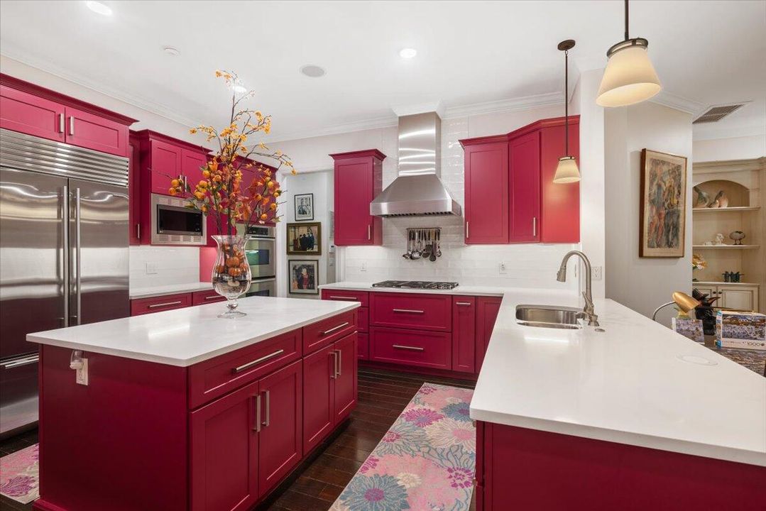 For Sale: $2,150,000 (4 beds, 5 baths, 4036 Square Feet)