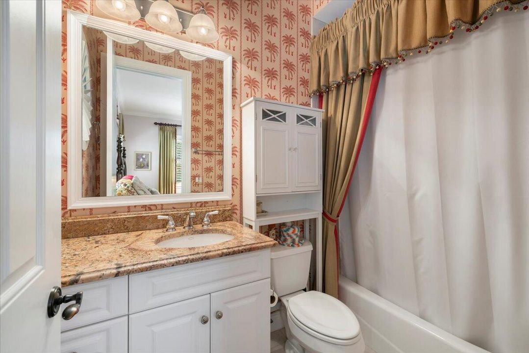 For Sale: $2,150,000 (4 beds, 5 baths, 4036 Square Feet)