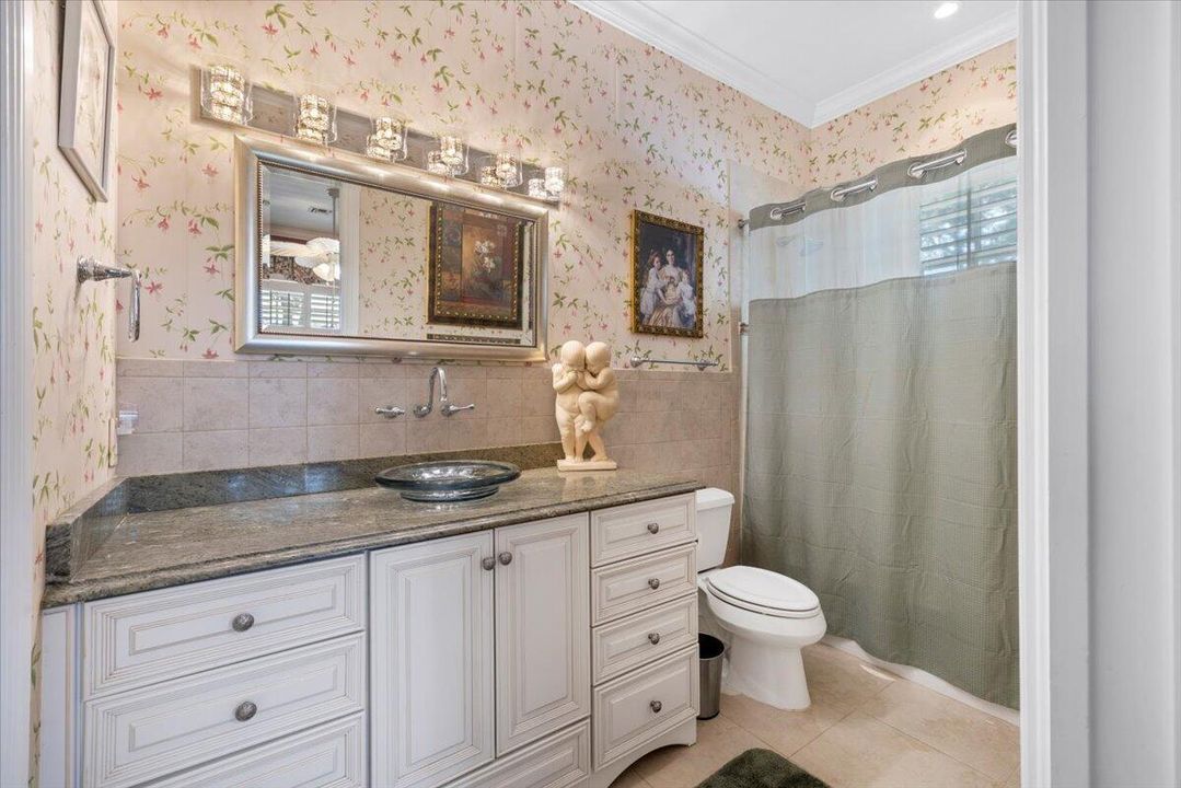 For Sale: $2,150,000 (4 beds, 5 baths, 4036 Square Feet)