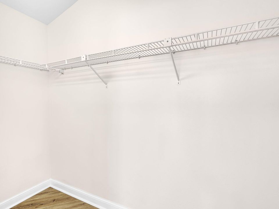 合同活跃: $650,000 (3 贝兹, 2 浴室, 1593 平方英尺)