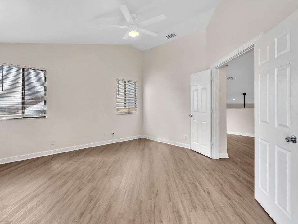 合同活跃: $650,000 (3 贝兹, 2 浴室, 1593 平方英尺)