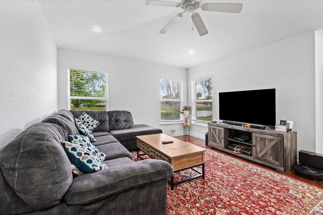 Active With Contract: $3,500 (4 beds, 3 baths, 2208 Square Feet)