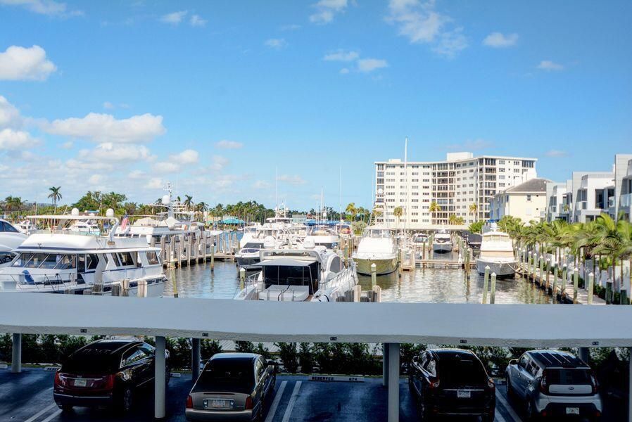 For Sale: $860,000 (2 beds, 2 baths, 1760 Square Feet)