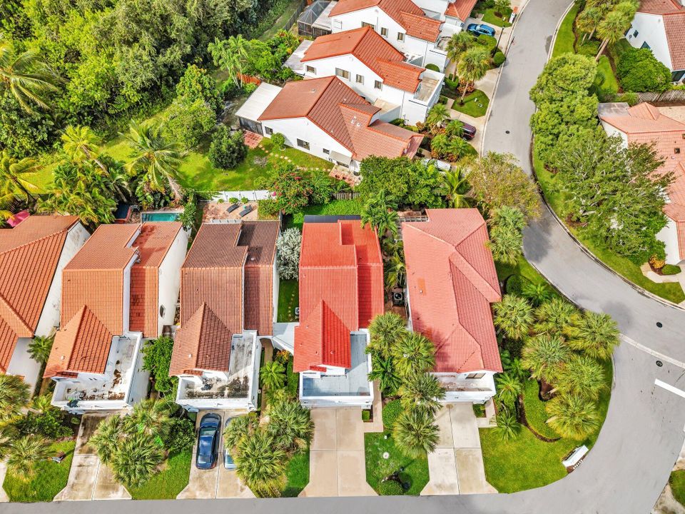 合同活跃: $650,000 (3 贝兹, 2 浴室, 1593 平方英尺)