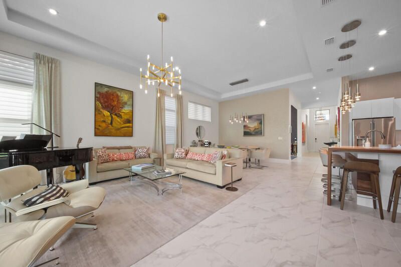 For Sale: $650,000 (3 beds, 3 baths, 2289 Square Feet)