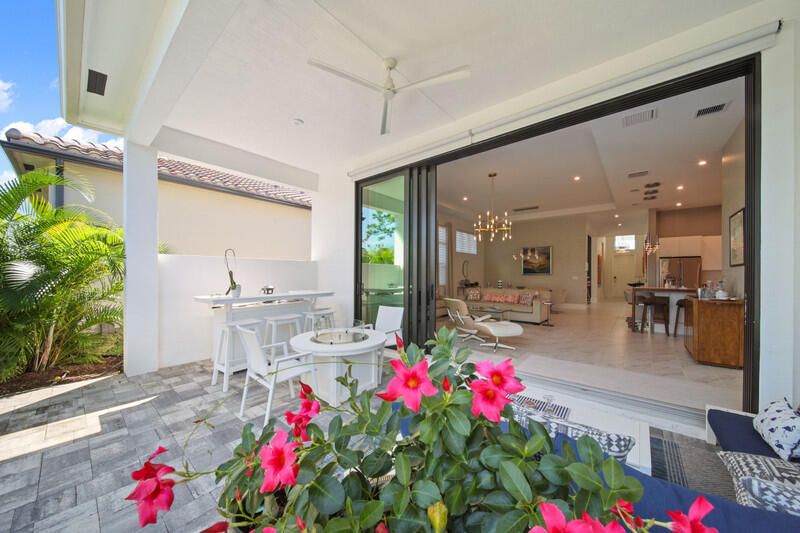 For Sale: $650,000 (3 beds, 3 baths, 2289 Square Feet)