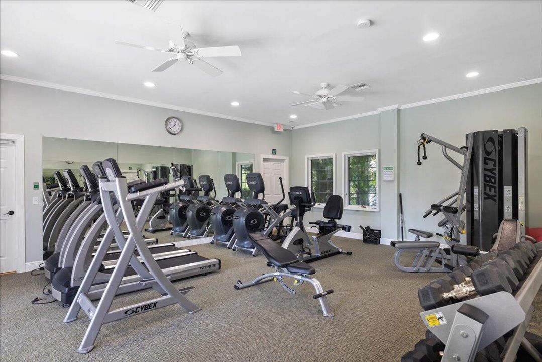 For Sale: $2,150,000 (4 beds, 5 baths, 4036 Square Feet)