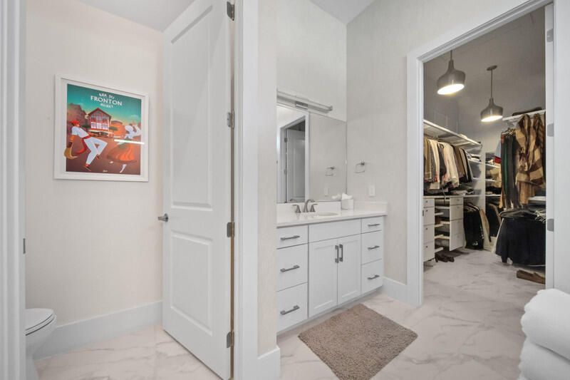 For Sale: $650,000 (3 beds, 3 baths, 2289 Square Feet)