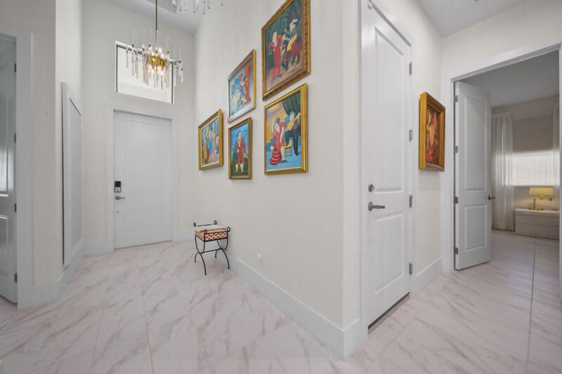 For Sale: $650,000 (3 beds, 3 baths, 2289 Square Feet)