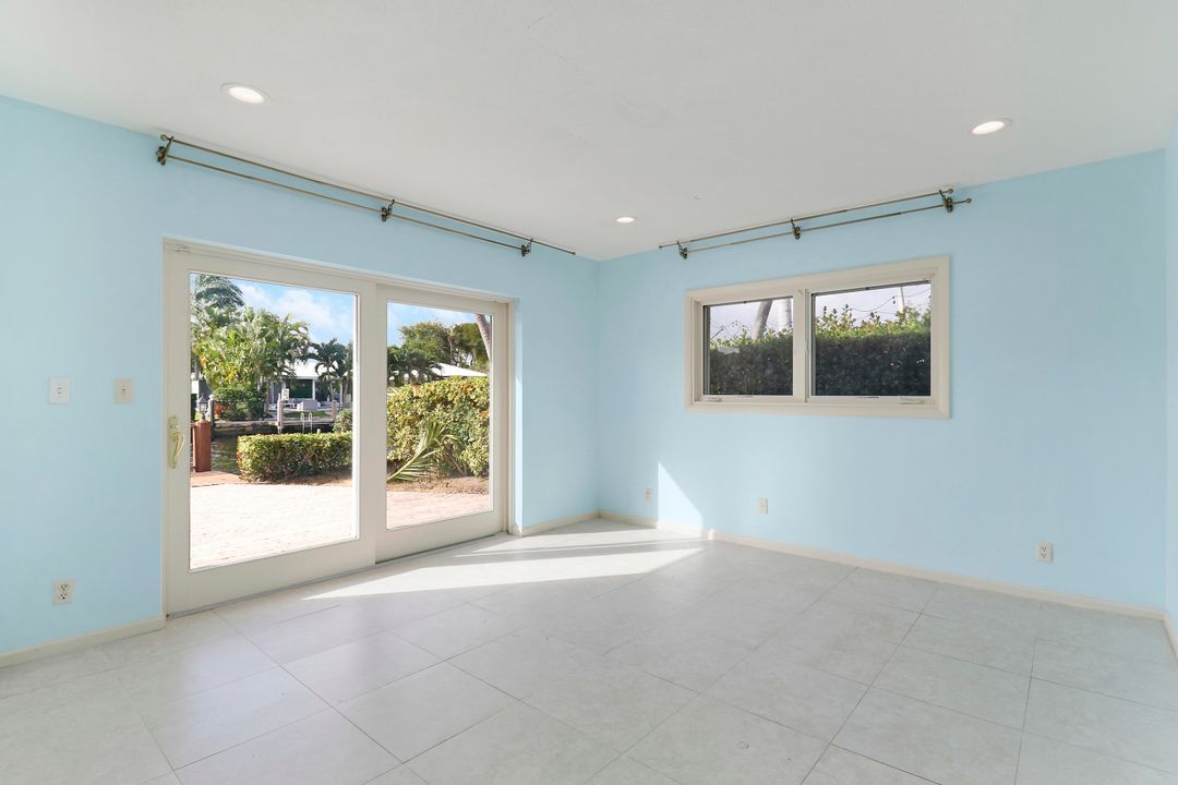 待售: $3,100,000 (4 贝兹, 3 浴室, 3921 平方英尺)