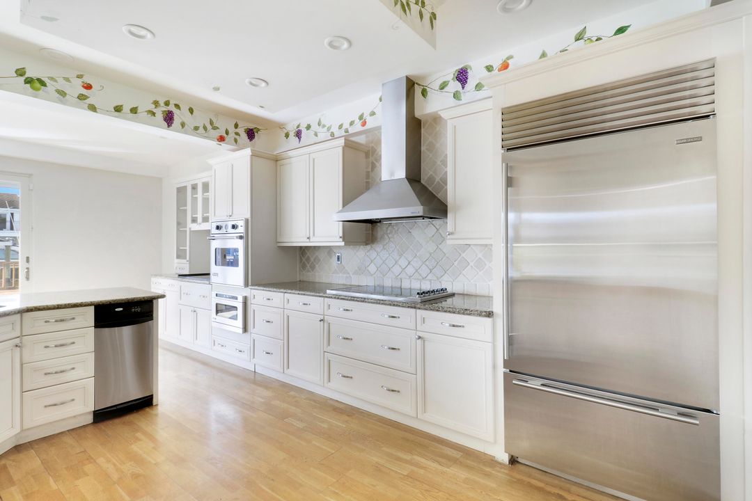 待售: $3,100,000 (4 贝兹, 3 浴室, 3921 平方英尺)