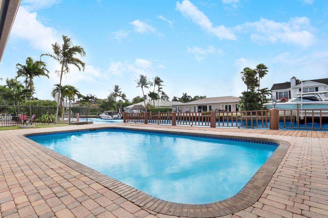 待售: $3,100,000 (4 贝兹, 3 浴室, 3921 平方英尺)