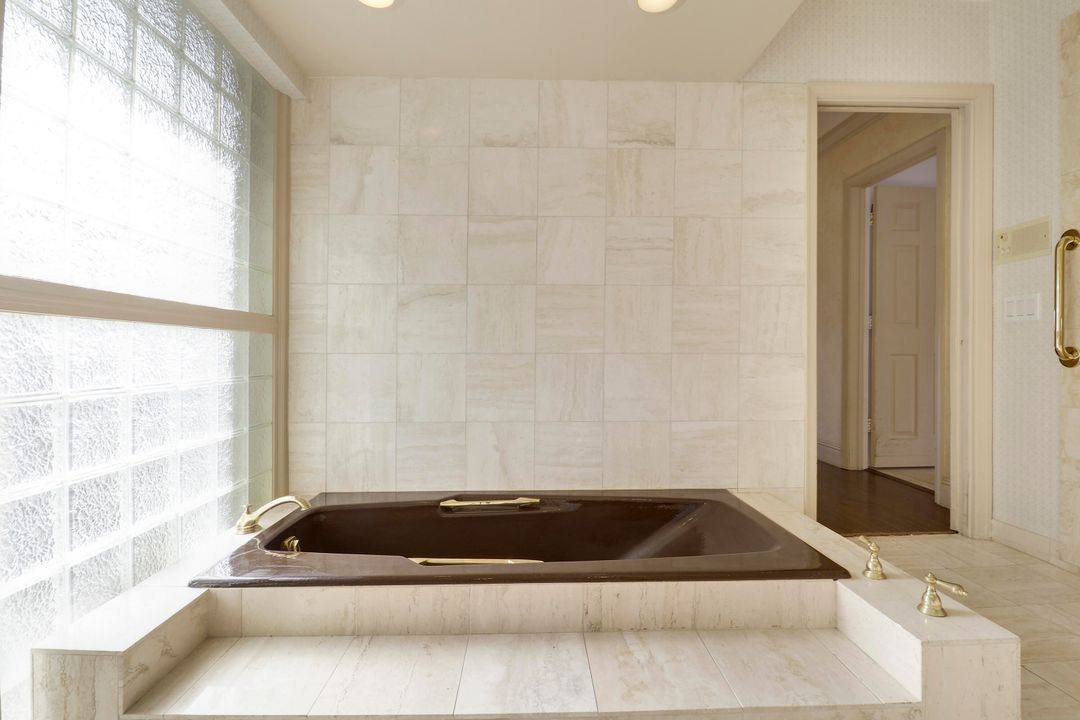 待售: $3,100,000 (4 贝兹, 3 浴室, 3921 平方英尺)