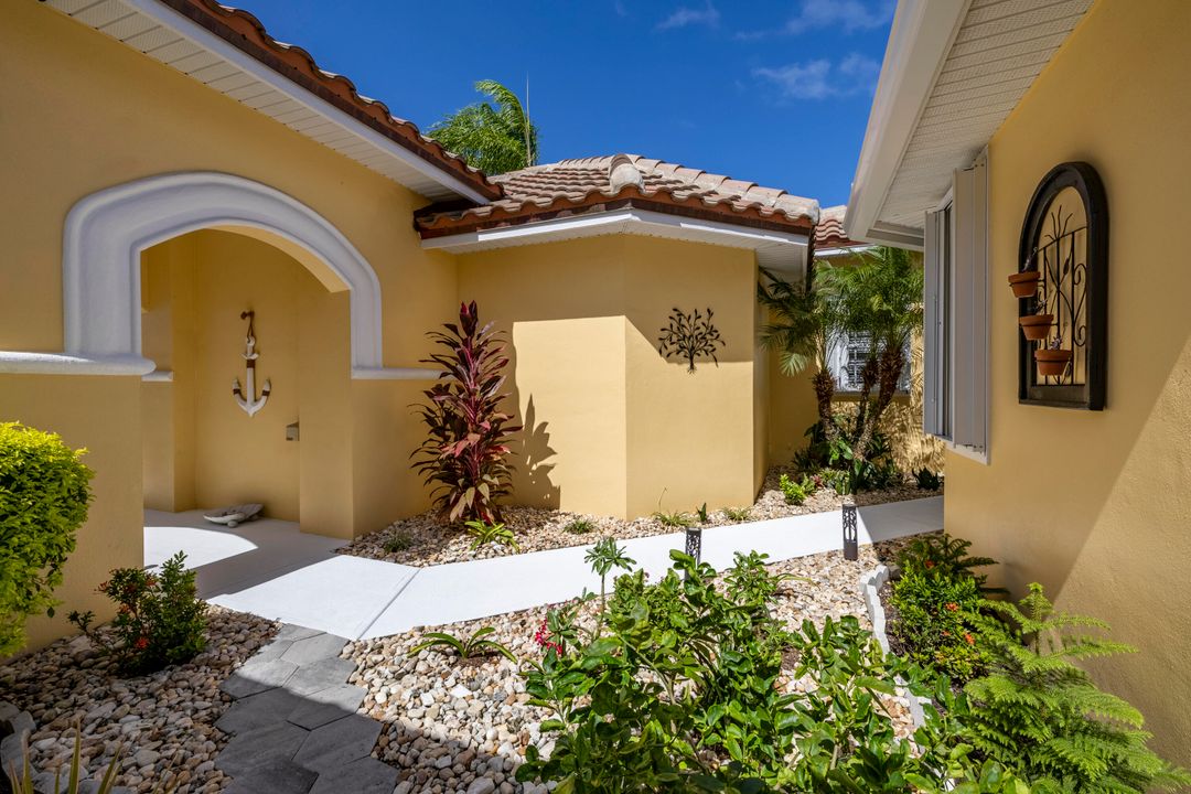 For Sale: $648,500 (3 beds, 2 baths, 1647 Square Feet)