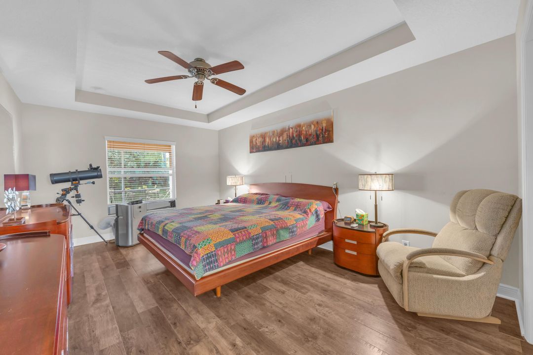 Activo con contrato: $425,000 (3 camas, 2 baños, 2226 Pies cuadrados)