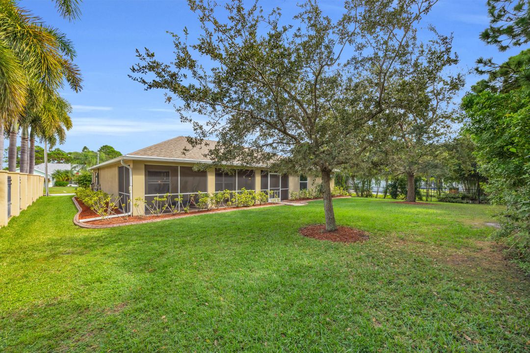 Activo con contrato: $425,000 (3 camas, 2 baños, 2226 Pies cuadrados)