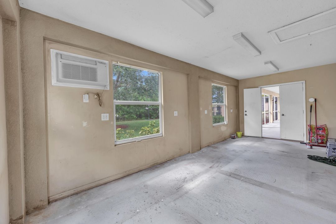 Activo con contrato: $425,000 (3 camas, 2 baños, 2226 Pies cuadrados)