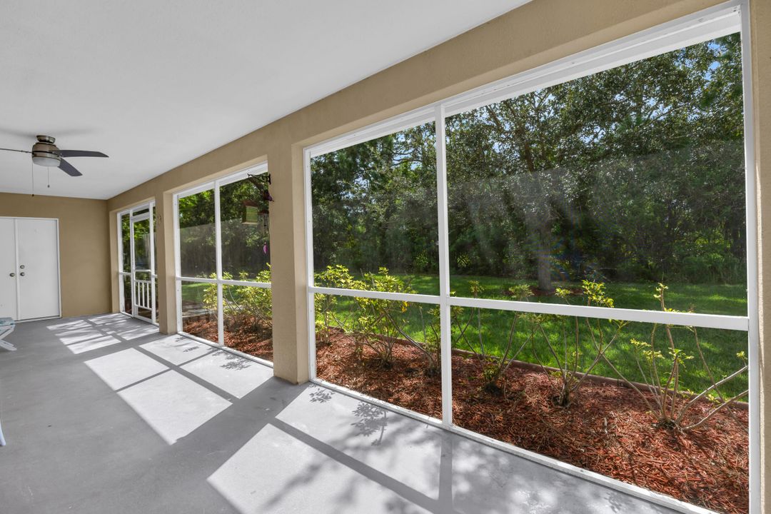 Activo con contrato: $425,000 (3 camas, 2 baños, 2226 Pies cuadrados)