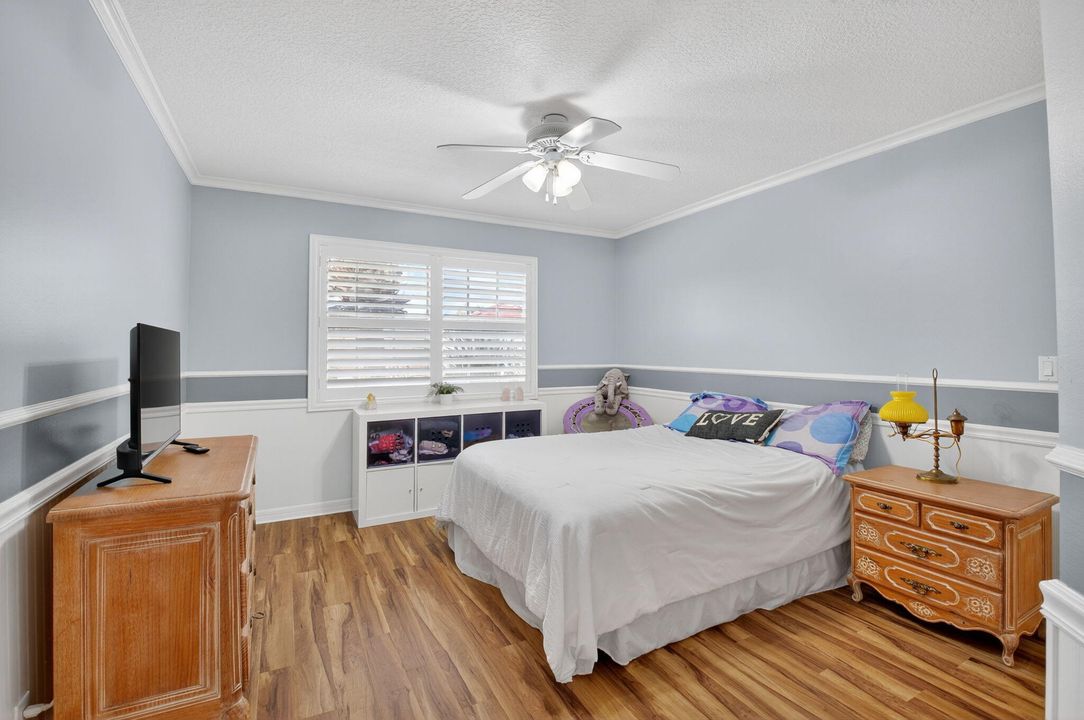 Activo con contrato: $825,000 (4 camas, 3 baños, 2495 Pies cuadrados)