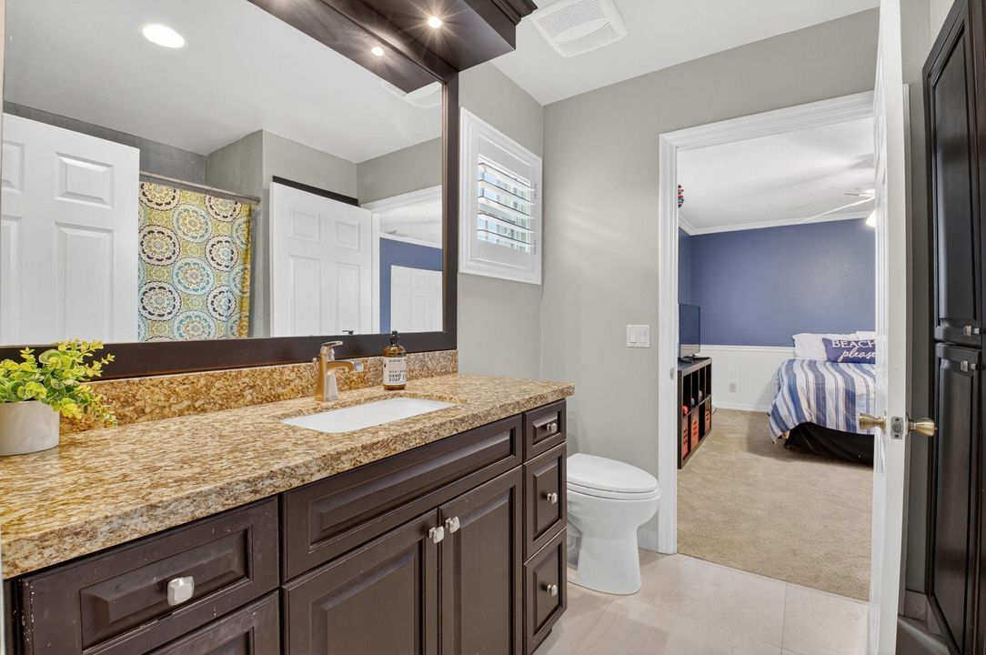 Activo con contrato: $825,000 (4 camas, 3 baños, 2495 Pies cuadrados)