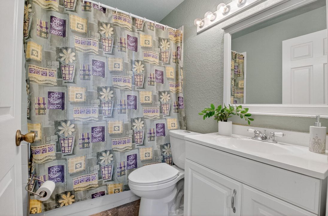 Activo con contrato: $825,000 (4 camas, 3 baños, 2495 Pies cuadrados)