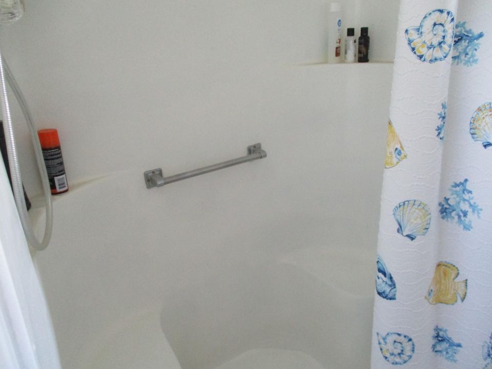 For Rent: $1,800 (2 beds, 2 baths, 1186 Square Feet)