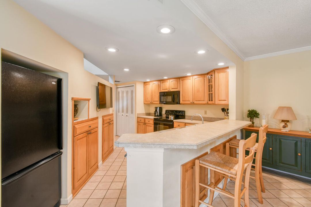 Под контрактом: $3,000 (2 спален, 2 ванн, 1556 Квадратных фут)