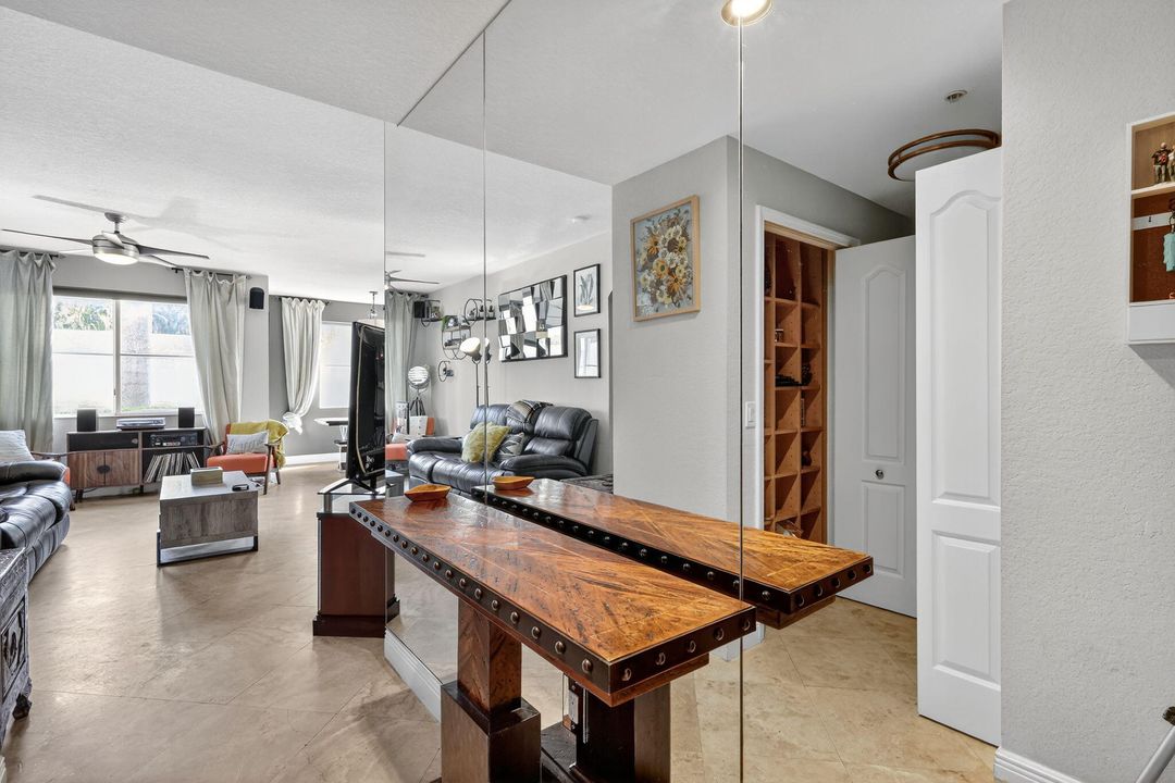 For Sale: $379,900 (2 beds, 2 baths, 1345 Square Feet)