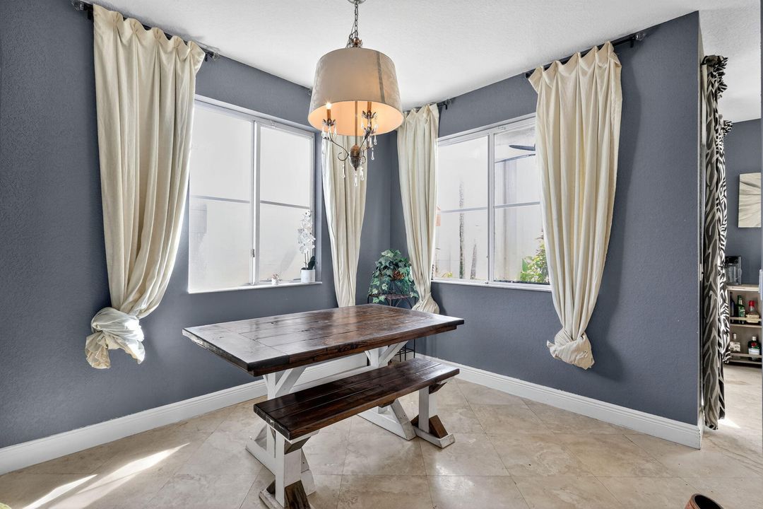 For Sale: $379,900 (2 beds, 2 baths, 1345 Square Feet)