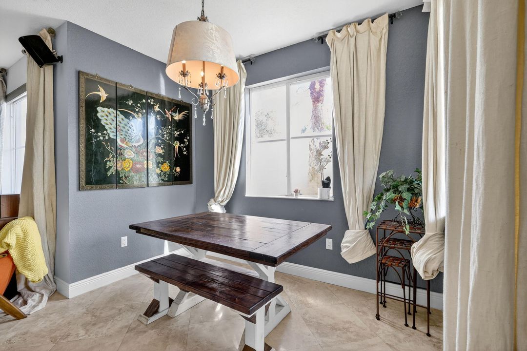 For Sale: $379,900 (2 beds, 2 baths, 1345 Square Feet)