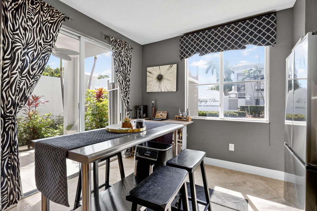 For Sale: $379,900 (2 beds, 2 baths, 1345 Square Feet)