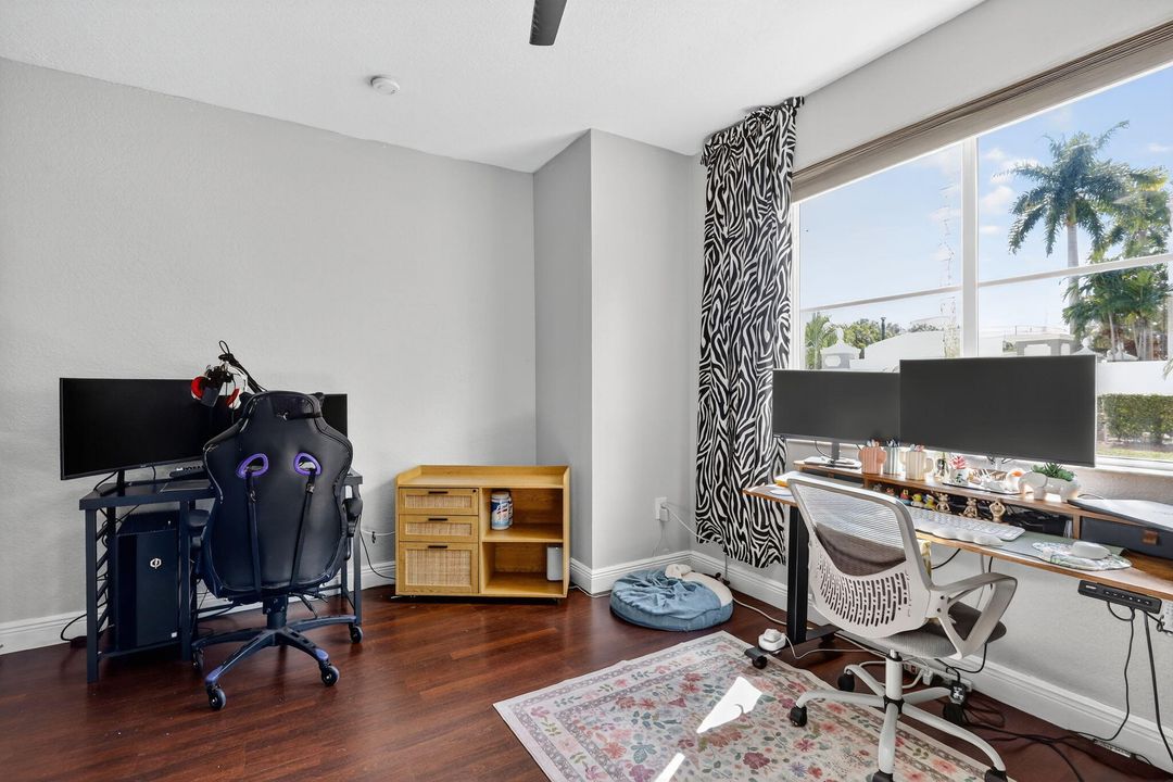 For Sale: $379,900 (2 beds, 2 baths, 1345 Square Feet)