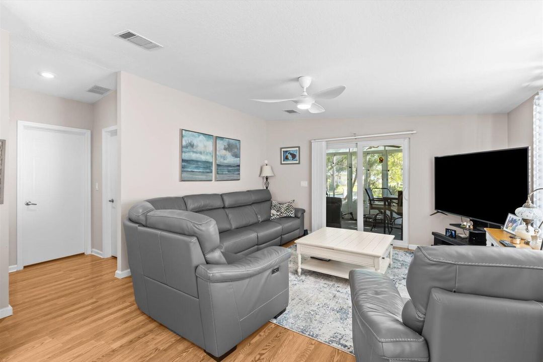 For Sale: $189,000 (3 beds, 2 baths, 1786 Square Feet)