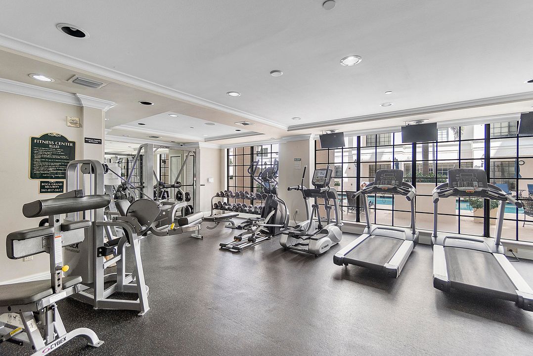 Active With Contract: $4,000 (2 beds, 2 baths, 1058 Square Feet)