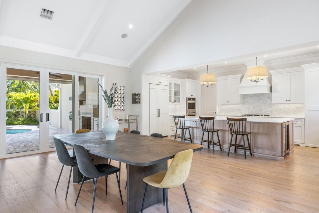 For Sale: $2,450,000 (4 beds, 4 baths, 3532 Square Feet)