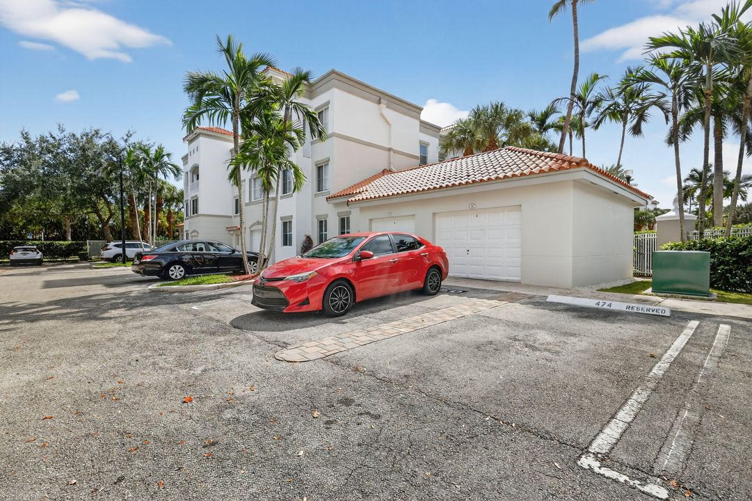 For Sale: $379,900 (2 beds, 2 baths, 1345 Square Feet)