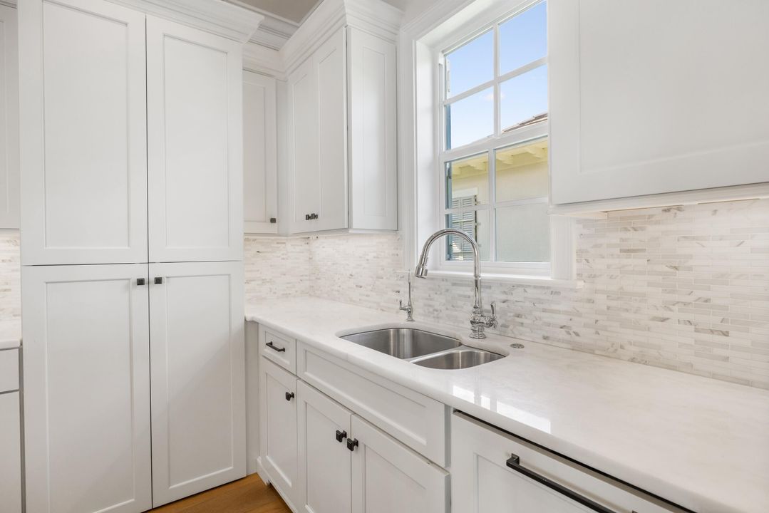 For Sale: $2,450,000 (4 beds, 4 baths, 3532 Square Feet)