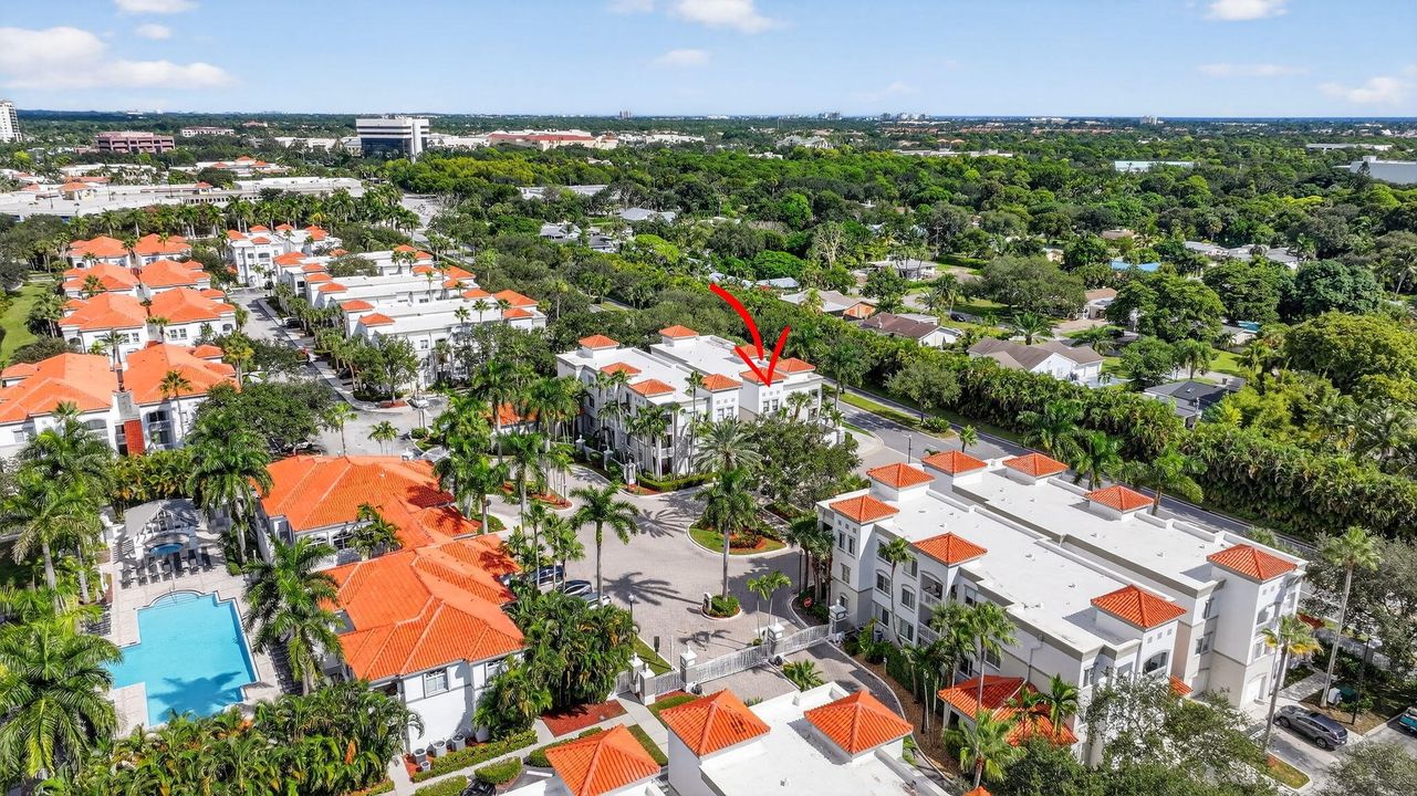 For Sale: $379,900 (2 beds, 2 baths, 1345 Square Feet)