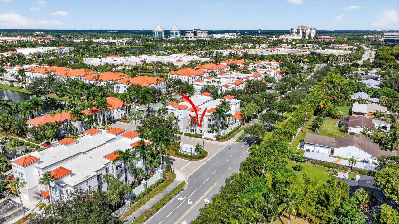 For Sale: $379,900 (2 beds, 2 baths, 1345 Square Feet)