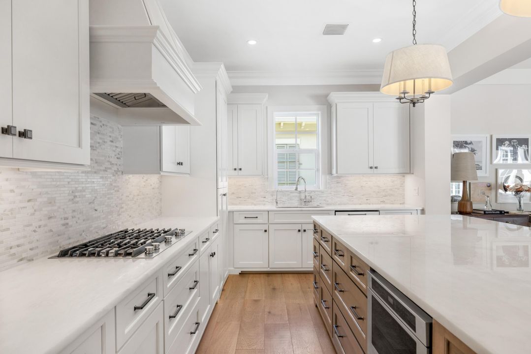 For Sale: $2,450,000 (4 beds, 4 baths, 3532 Square Feet)