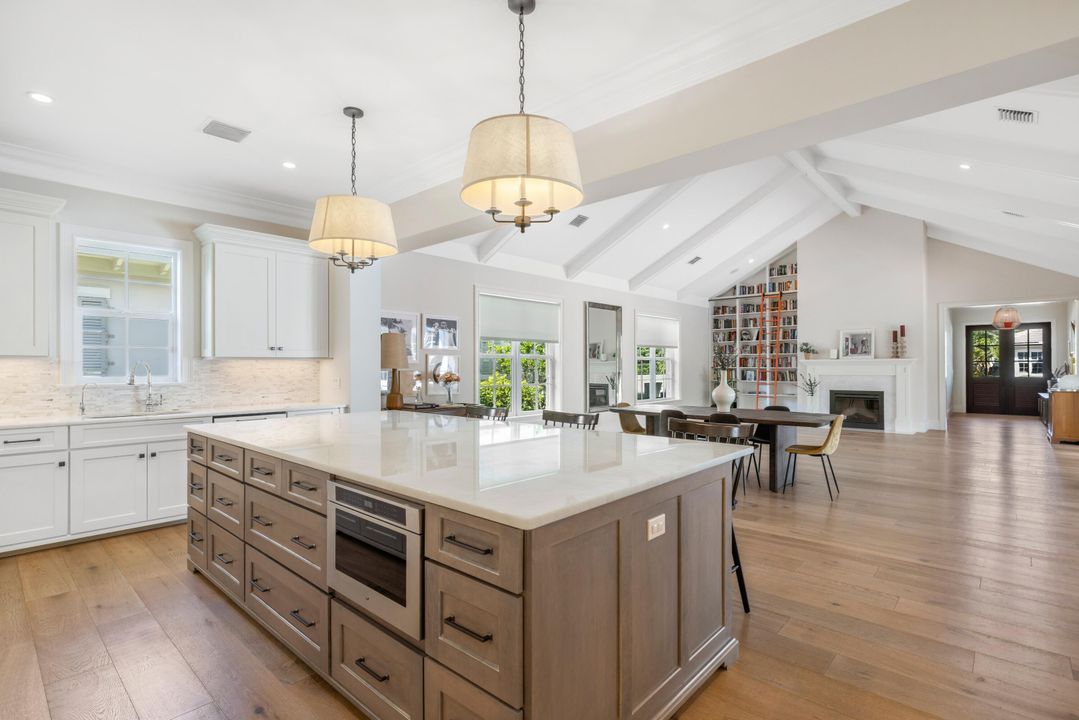 For Sale: $2,450,000 (4 beds, 4 baths, 3532 Square Feet)