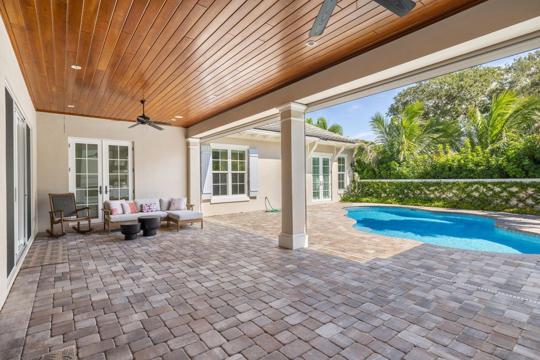 For Sale: $2,450,000 (4 beds, 4 baths, 3532 Square Feet)