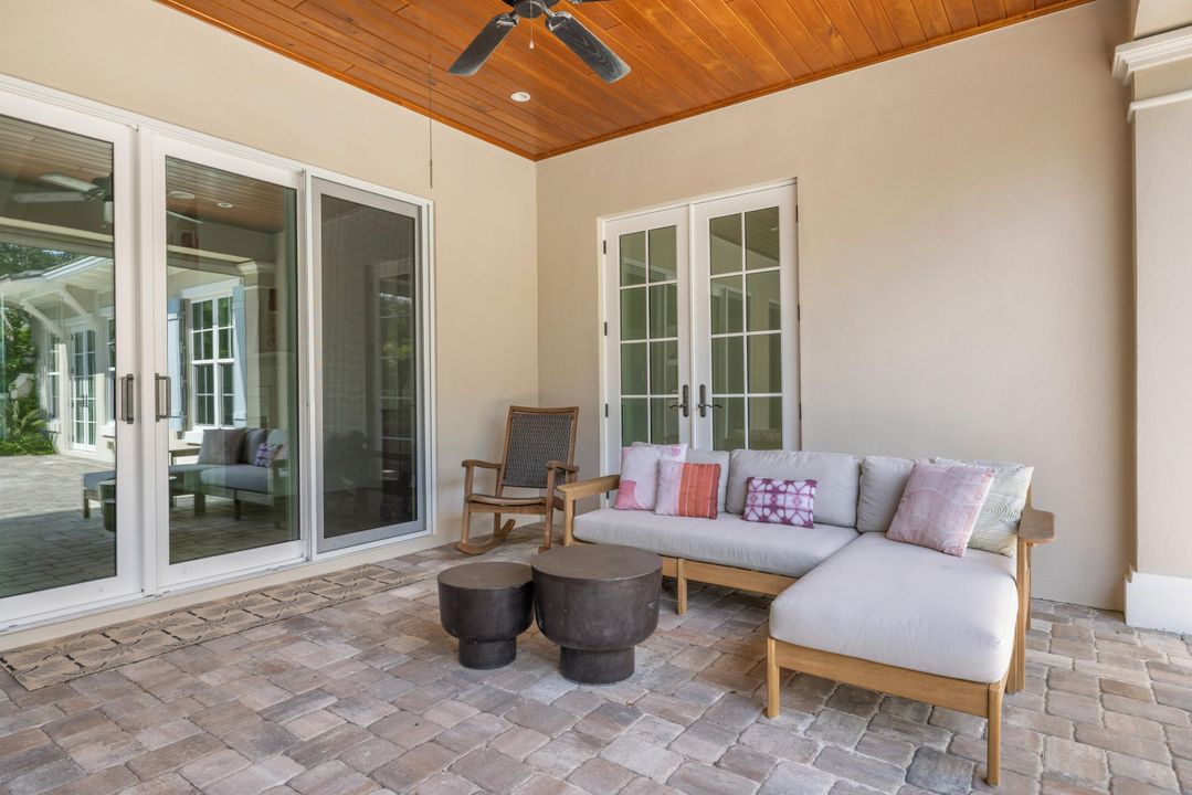 For Sale: $2,450,000 (4 beds, 4 baths, 3532 Square Feet)