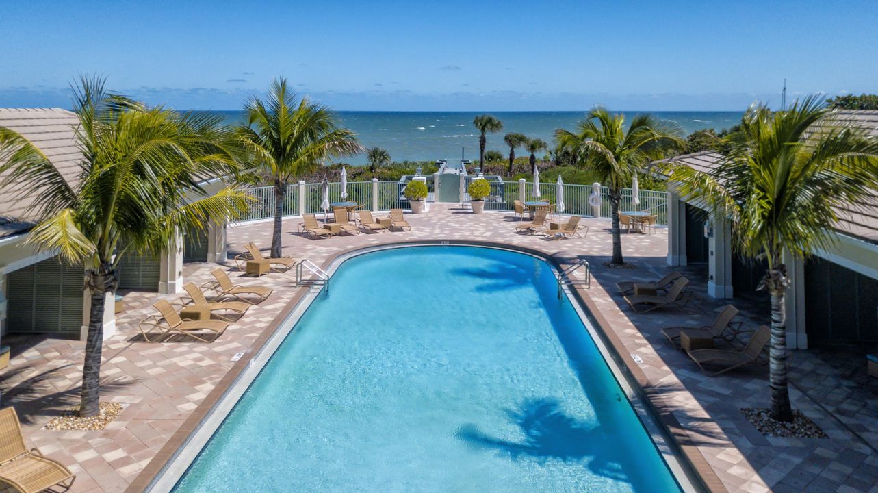 For Sale: $2,450,000 (4 beds, 4 baths, 3532 Square Feet)