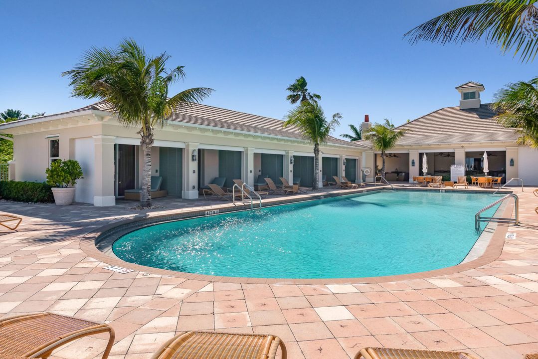 For Sale: $2,450,000 (4 beds, 4 baths, 3532 Square Feet)