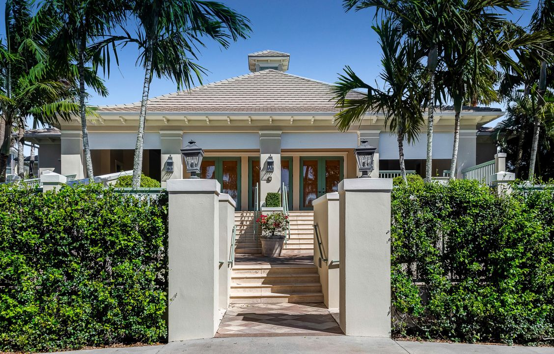 For Sale: $2,450,000 (4 beds, 4 baths, 3532 Square Feet)