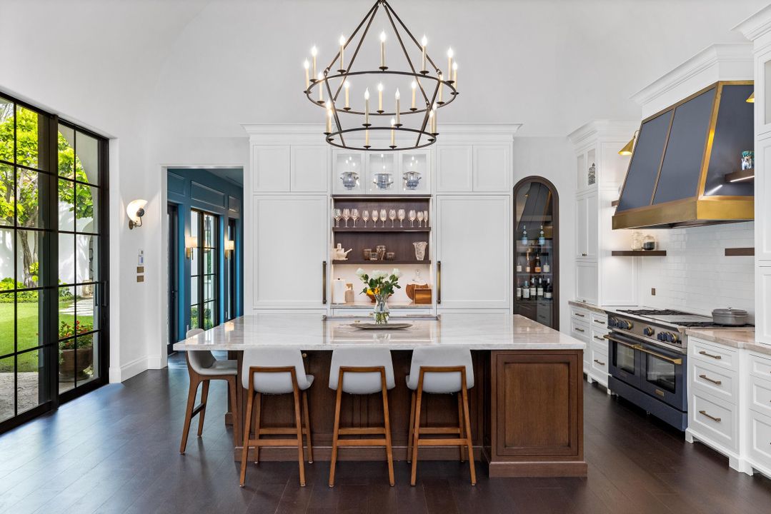 For Sale: $24,900,000 (6 beds, 7 baths, 5467 Square Feet)