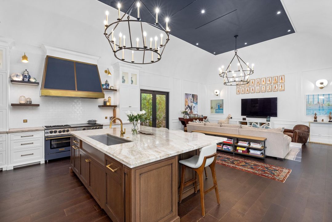 For Sale: $24,900,000 (6 beds, 7 baths, 5467 Square Feet)