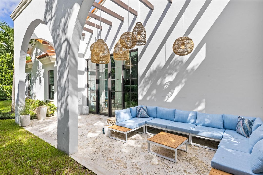 For Sale: $24,900,000 (6 beds, 7 baths, 5467 Square Feet)